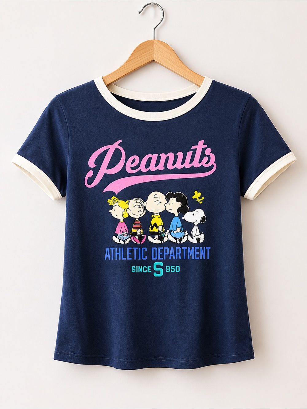 NWT Peanuts Graphic T-shirt - Picture 2 of 13